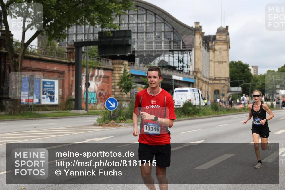 29.06.2025 - hella hamburg halbmarathon Yannick Fuchs http://msf.ph/oto/8161715 29.06.2025 10:21:06 20KM 9767, 10468, 11228, 13346, 14107, 16615, 17003 meine-sportfotos.de