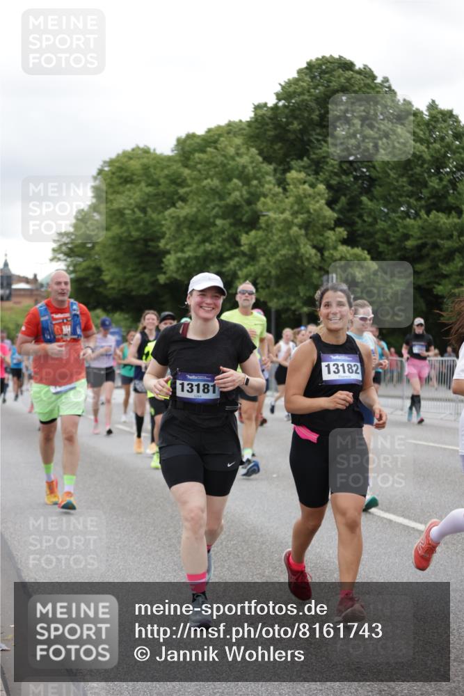 29.06.2025 - hella hamburg halbmarathon Jannik Wohlers http://msf.ph/oto/8161743 29.06.2025 11:03:07 Lombardsbrücke 1498, 1861, 3205, 3496, 3497, 3978, 3979, 4599, 4669, 5516, 5663, 5771, 6130, 6233, 6300, 6658, 6863, 7469, 7660, 7727, 7729, 7730, 7736, 7835, 7958, 8278, 8280, 8337, 8471, 8911, 8912, 8934, 8935, 8949, 9088, 9098, 9291, 9821, 10311, 10910, 10942, 11042, 11173, 11448, 11505, 11532, 11544, 11663, 12105, 12299, 12416, 12620, 12644, 12976, 13161, 13181, 13182, 13883, 14003, 14083, 14145, 14174, 14662, 14666, 14887, 14900, 15074, 16006, 16122, 16520, 18696 meine-sportfotos.de