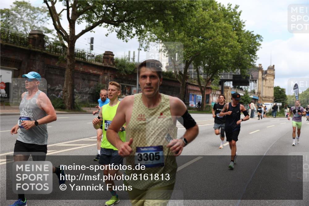 29.06.2025 - hella hamburg halbmarathon Yannick Fuchs http://msf.ph/oto/8161813 29.06.2025 10:39:04 20KM 1057, 1413, 1468, 1520, 1697, 1782, 1941, 2415, 2890, 2970, 3098, 3305, 4270, 4691, 7710, 8928, 9302, 11809, 12159, 12711, 13123, 13975, 14351, 14464, 14686, 14687, 14703, 14816, 15334, 16058, 17097, 17120, 17406, 18539, 18560, 18806, 19207 meine-sportfotos.de