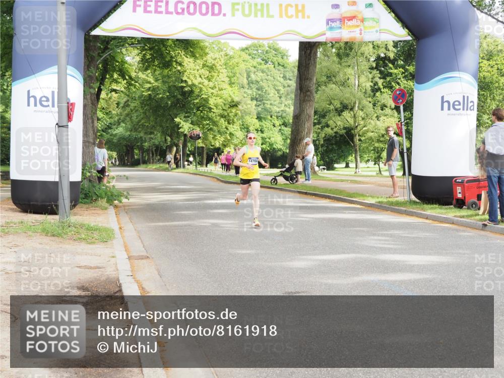 29.06.2025 - hella hamburg halbmarathon MichiJ http://msf.ph/oto/8161918 29.06.2025 10:11:42 Zwischen KM18-KM19 16120, 17402 meine-sportfotos.de