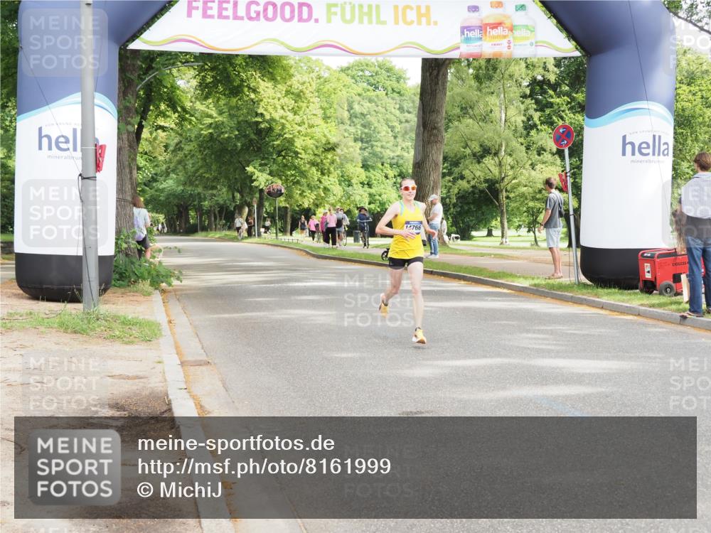 29.06.2025 - hella hamburg halbmarathon MichiJ http://msf.ph/oto/8161999 29.06.2025 10:11:43 Zwischen KM18-KM19 14766, 16120, 17402 meine-sportfotos.de