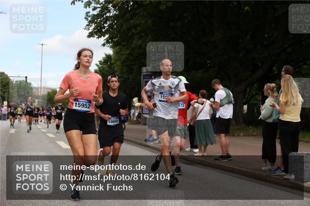 29.06.2025 - hella hamburg halbmarathon Yannick Fuchs http://msf.ph/oto/8162104 29.06.2025 11:17:45 20KM 1419, 2140, 2529, 2886, 2901, 3458, 4395, 4697, 4979, 5063, 5079, 6102, 6872, 7891, 8387, 8892, 9722, 10041, 10065, 11110, 11792, 11803, 12628, 13386, 13453, 13500, 14055, 14901, 14903, 15445, 15505, 15569, 15952, 15955, 16154, 17080, 17490, 17559, 18620, 18685 meine-sportfotos.de