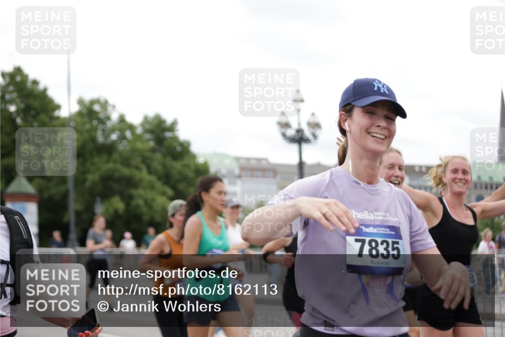 29.06.2025 - hella hamburg halbmarathon Jannik Wohlers http://msf.ph/oto/8162113 29.06.2025 11:03:15 Lombardsbrücke 1498, 1634, 1771, 1861, 3496, 3497, 4061, 4599, 4669, 5516, 5663, 6130, 6233, 6319, 6563, 6658, 6692, 6863, 7089, 7469, 7660, 7727, 7729, 7730, 7736, 7835, 7958, 8278, 8280, 8337, 8911, 8912, 8934, 8949, 9088, 9098, 9821, 10311, 10455, 10688, 10692, 10942, 11042, 11173, 11448, 11505, 11506, 11532, 11544, 12105, 12299, 12976, 13181, 13182, 13802, 13883, 13985, 14145, 14604, 14887, 16006, 16122, 16520, 16870, 18635, 18696, 18925 meine-sportfotos.de