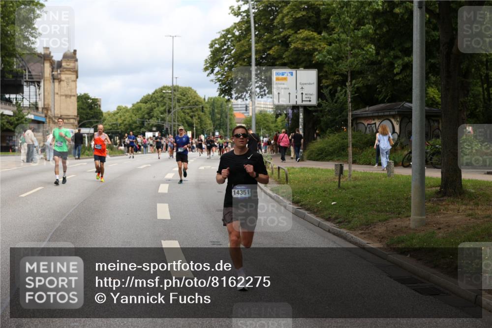 29.06.2025 - hella hamburg halbmarathon Yannick Fuchs http://msf.ph/oto/8162275 29.06.2025 10:39:08 20KM 1413, 1424, 1468, 1520, 1697, 2415, 2890, 2970, 3098, 4270, 4691, 4915, 5047, 7710, 8928, 9302, 11809, 13975, 14351, 14464, 14686, 14687, 14703, 15334, 16058, 16803, 17097, 17120, 17406, 18539, 18560, 18631, 19207 meine-sportfotos.de