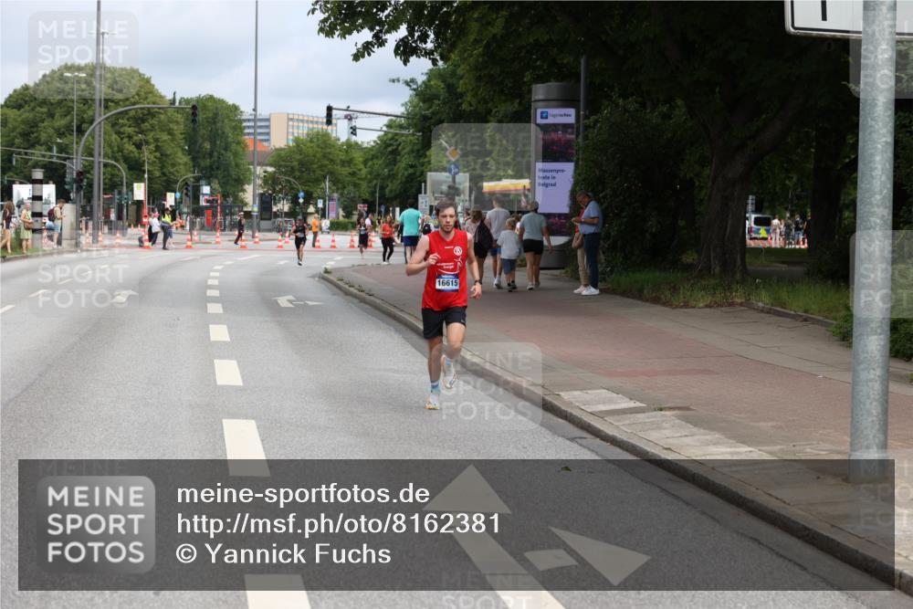 29.06.2025 - hella hamburg halbmarathon Yannick Fuchs http://msf.ph/oto/8162381 29.06.2025 10:21:24 20KM 9565, 13779, 16615, 17258, 18692, 19076 meine-sportfotos.de