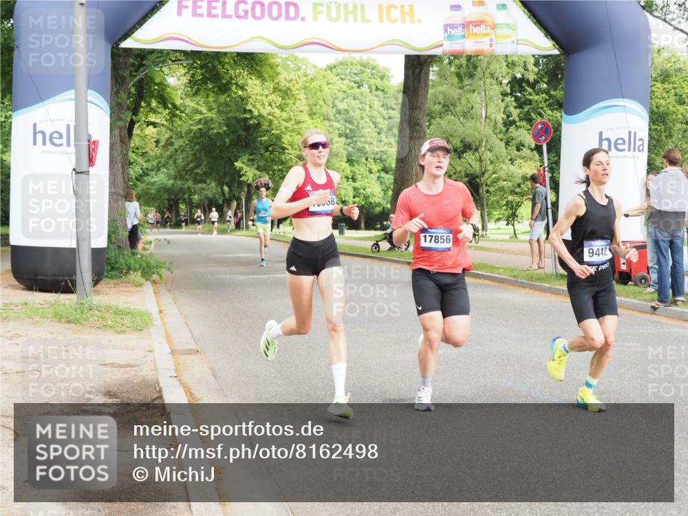 29.06.2025 - hella hamburg halbmarathon MichiJ http://msf.ph/oto/8162498 29.06.2025 10:12:20 Zwischen KM18-KM19 9442, 16068, 17856 meine-sportfotos.de
