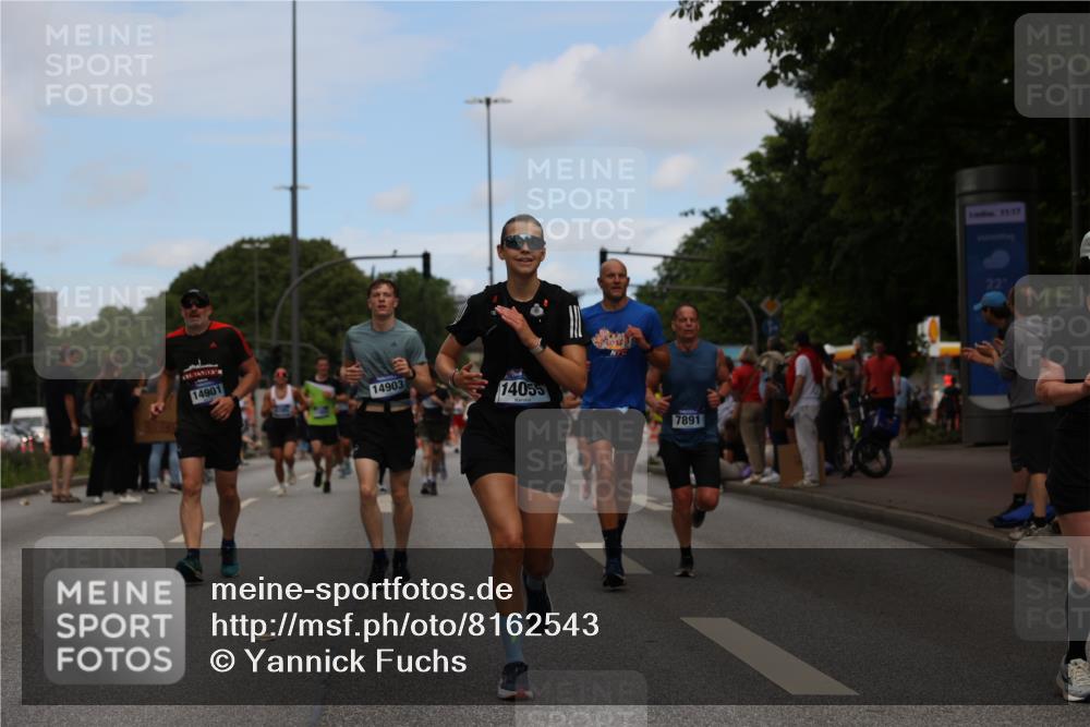 29.06.2025 - hella hamburg halbmarathon Yannick Fuchs http://msf.ph/oto/8162543 29.06.2025 11:17:51 20KM 1419, 2140, 2886, 2901, 3458, 4395, 4697, 4979, 5063, 5079, 6872, 7169, 7188, 7190, 7672, 7891, 7978, 8085, 8892, 9722, 10041, 10065, 11792, 11803, 12628, 13366, 13386, 13453, 13500, 14055, 14901, 14903, 15343, 15445, 15569, 15952, 15955, 16154, 16781, 16833, 17080, 17490, 17559, 18362, 18417, 18620 meine-sportfotos.de