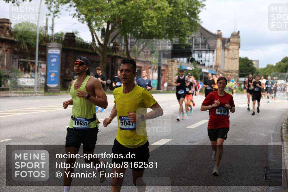 29.06.2025 - hella hamburg halbmarathon Yannick Fuchs http://msf.ph/oto/8162581 29.06.2025 10:39:34 20KM 1171, 1424, 2098, 2188, 2470, 2890, 3785, 3917, 4270, 4915, 4997, 5047, 5623, 5706, 6266, 6375, 6575, 6819, 6831, 7087, 7167, 7325, 7709, 7843, 8871, 9030, 9105, 9710, 9720, 10064, 10313, 10741, 11688, 12154, 12161, 12528, 12643, 12783, 13919, 15334, 15365, 15651, 15666, 15760, 16617, 16685, 16689, 16725, 16803, 16834, 17381, 17382, 17544, 17960, 18055, 18407, 18631, 18638, 18689, 18718, 18862, 19116 meine-sportfotos.de