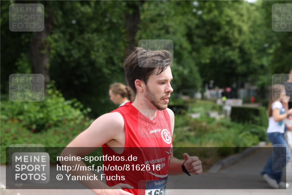 29.06.2025 - hella hamburg halbmarathon Yannick Fuchs http://msf.ph/oto/8162616 29.06.2025 10:21:27 20KM 7380, 9565, 13779, 14728, 16615, 17258, 18692, 19076 meine-sportfotos.de