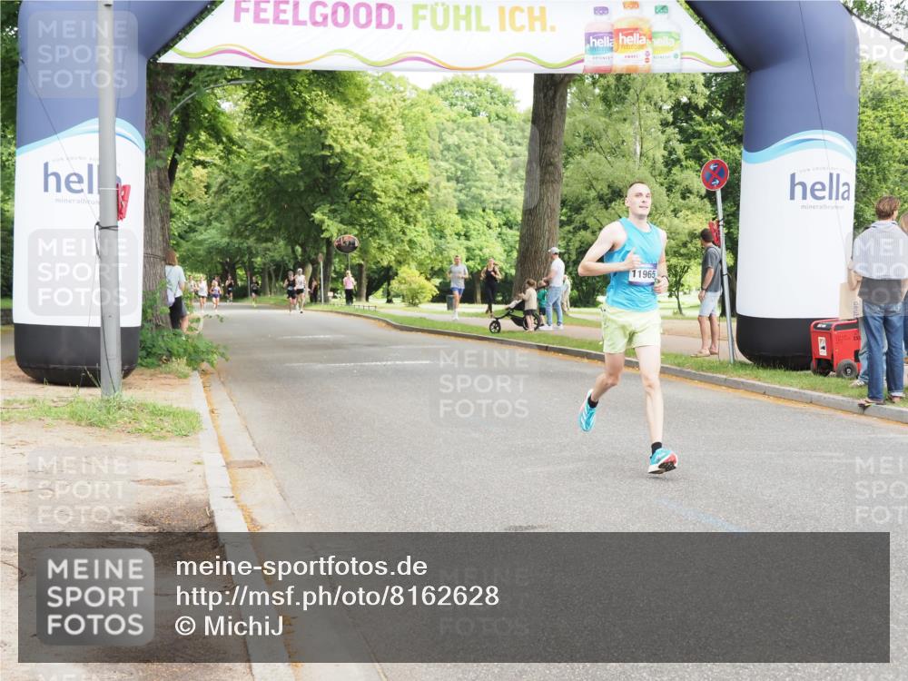 29.06.2025 - hella hamburg halbmarathon MichiJ http://msf.ph/oto/8162628 29.06.2025 10:12:24 Zwischen KM18-KM19 9442, 11965, 16068, 17856 meine-sportfotos.de