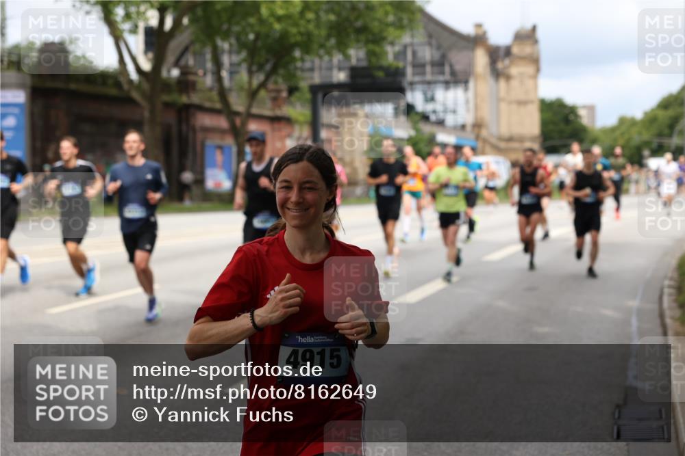 29.06.2025 - hella hamburg halbmarathon Yannick Fuchs http://msf.ph/oto/8162649 29.06.2025 10:39:35 20KM 1171, 1424, 2098, 2188, 2470, 3785, 3917, 4915, 4997, 5047, 5623, 5706, 6266, 6375, 6575, 6819, 6831, 7087, 7167, 7325, 7709, 7843, 8871, 9030, 9105, 9710, 9720, 10064, 10313, 10741, 11688, 12154, 12161, 12528, 12643, 12783, 13919, 15365, 15651, 15666, 15760, 16617, 16685, 16689, 16725, 16803, 16834, 17381, 17382, 17544, 17960, 18055, 18185, 18407, 18631, 18638, 18689, 18718, 18862, 19116 meine-sportfotos.de