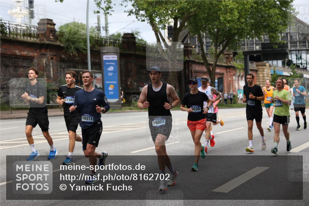 29.06.2025 - hella hamburg halbmarathon Yannick Fuchs http://msf.ph/oto/8162702 29.06.2025 10:39:36 20KM 1171, 1424, 2098, 2188, 2470, 3785, 3917, 4915, 4997, 5047, 5623, 5706, 6266, 6375, 6575, 6819, 6831, 7087, 7167, 7325, 7709, 7843, 8871, 9030, 9105, 9710, 9720, 10064, 10313, 10741, 11291, 11688, 12154, 12161, 12528, 12643, 12783, 13919, 15365, 15651, 15666, 15760, 16617, 16685, 16689, 16725, 16803, 16834, 17381, 17382, 17544, 17960, 18055, 18185, 18407, 18631, 18638, 18689, 18718, 18862, 19116 meine-sportfotos.de