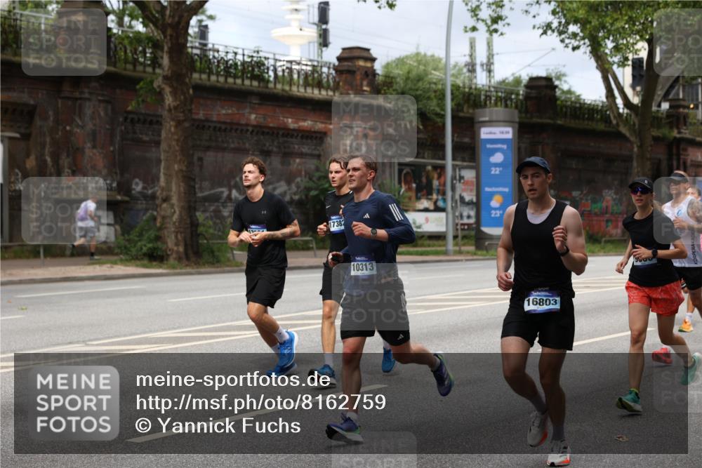29.06.2025 - hella hamburg halbmarathon Yannick Fuchs http://msf.ph/oto/8162759 29.06.2025 10:39:36 20KM 1171, 1424, 2098, 2188, 2470, 3785, 3917, 4915, 4997, 5047, 5623, 5706, 6266, 6375, 6575, 6819, 6831, 7087, 7167, 7325, 7709, 7843, 8871, 9030, 9105, 9710, 9720, 10064, 10313, 10741, 11291, 11688, 12154, 12161, 12528, 12643, 12783, 13919, 15365, 15651, 15666, 15760, 16617, 16685, 16689, 16725, 16803, 16834, 17381, 17382, 17544, 17960, 18055, 18185, 18407, 18631, 18638, 18689, 18718, 18862, 19116 meine-sportfotos.de