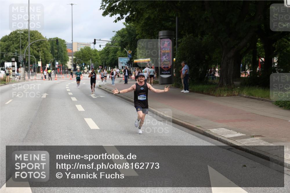 29.06.2025 - hella hamburg halbmarathon Yannick Fuchs http://msf.ph/oto/8162773 29.06.2025 10:21:33 20KM 7380, 9565, 13779, 14728, 16615, 17040, 17258, 18692, 19076 meine-sportfotos.de