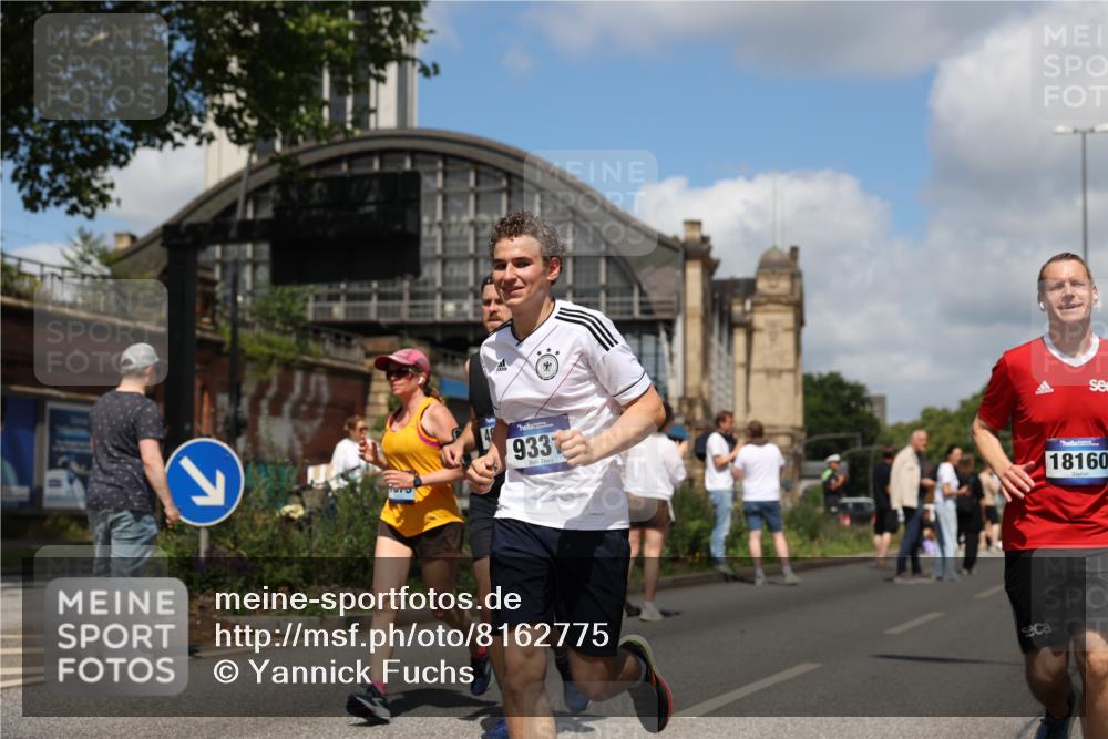 29.06.2025 - hella hamburg halbmarathon Yannick Fuchs http://msf.ph/oto/8162775 29.06.2025 11:37:27 20KM 1337, 1465, 1685, 1721, 2299, 2572, 3607, 3810, 3884, 4271, 4756, 4921, 5229, 5249, 6112, 6189, 6751, 7733, 8048, 8560, 8739, 8745, 8993, 9331, 9333, 9455, 9644, 10145, 10626, 10627, 11087, 11097, 11479, 11621, 11637, 11816, 11817, 12028, 12150, 12382, 12625, 12687, 12688, 13018, 13030, 13195, 13577, 13600, 13602, 13848, 13862, 13952, 14037, 14406, 14516, 14517, 15669, 15992, 16260, 16559, 16782, 17267, 17368, 17666, 17879, 18160, 18544, 18918 meine-sportfotos.de