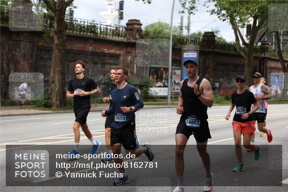 29.06.2025 - hella hamburg halbmarathon Yannick Fuchs http://msf.ph/oto/8162781 29.06.2025 10:39:36 20KM 1171, 1424, 2098, 2188, 2470, 3785, 3917, 4915, 4997, 5047, 5623, 5706, 6266, 6375, 6575, 6819, 6831, 7087, 7167, 7325, 7709, 7843, 8871, 9030, 9105, 9710, 9720, 10064, 10313, 10741, 11291, 11688, 12154, 12161, 12528, 12643, 12783, 13919, 15365, 15651, 15666, 15760, 16617, 16685, 16689, 16725, 16803, 16834, 17381, 17382, 17544, 17960, 18055, 18185, 18407, 18631, 18638, 18689, 18718, 18862, 19116 meine-sportfotos.de