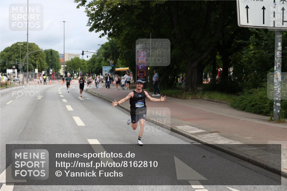 29.06.2025 - hella hamburg halbmarathon Yannick Fuchs http://msf.ph/oto/8162810 29.06.2025 10:21:33 20KM 7380, 9565, 13779, 14728, 16615, 17040, 17258, 18692, 19076 meine-sportfotos.de