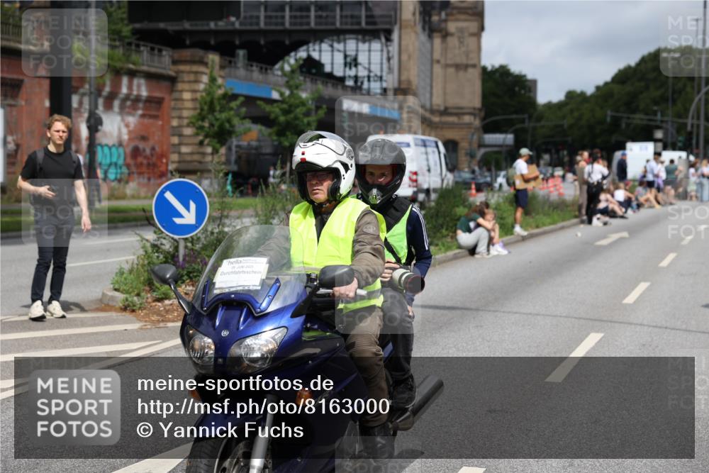 29.06.2025 - hella hamburg halbmarathon Yannick Fuchs http://msf.ph/oto/8163000 29.06.2025 10:59:42 20KM 1249, 1781, 1790, 2782, 4146, 4227, 4499, 5073, 5396, 5742, 7760, 7888, 8219, 8423, 8578, 8894, 8960, 9339, 9477, 9736, 9737, 9829, 10100, 10742, 10781, 11208, 11614, 11887, 12313, 12837, 13184, 13481, 13533, 13566, 14176, 15377, 16395, 16989, 17059, 17434, 18128, 18178, 18240, 18261, 18655, 18721, 18827 meine-sportfotos.de