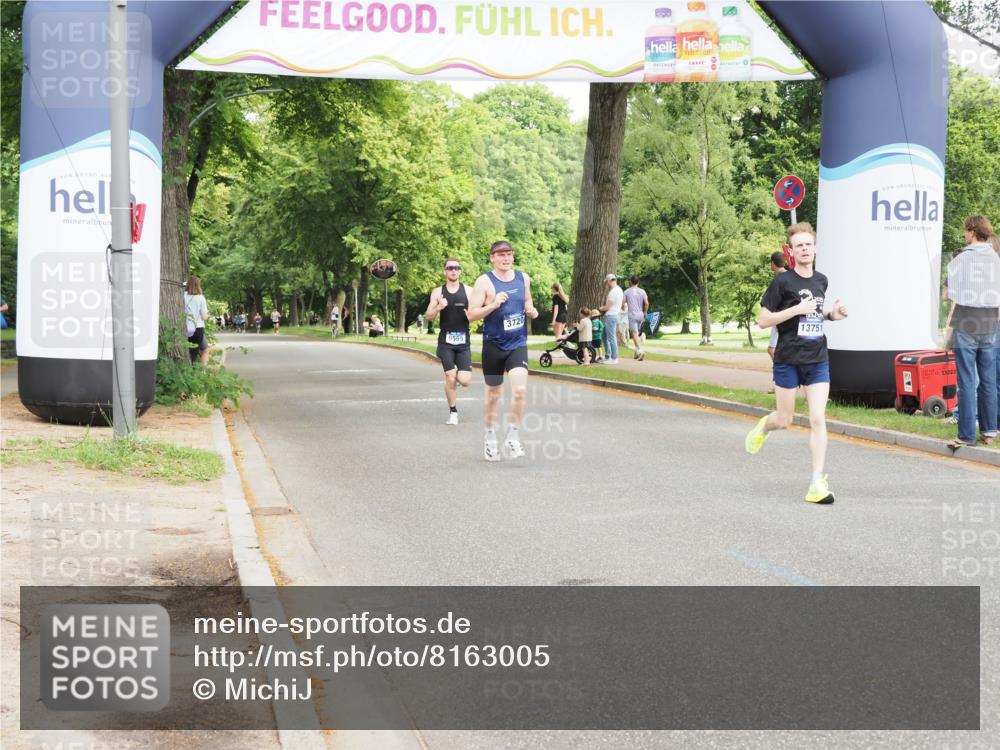 29.06.2025 - hella hamburg halbmarathon MichiJ http://msf.ph/oto/8163005 29.06.2025 10:12:41 Zwischen KM18-KM19 35, 52, 9475, 13751, 16548, 17886 meine-sportfotos.de
