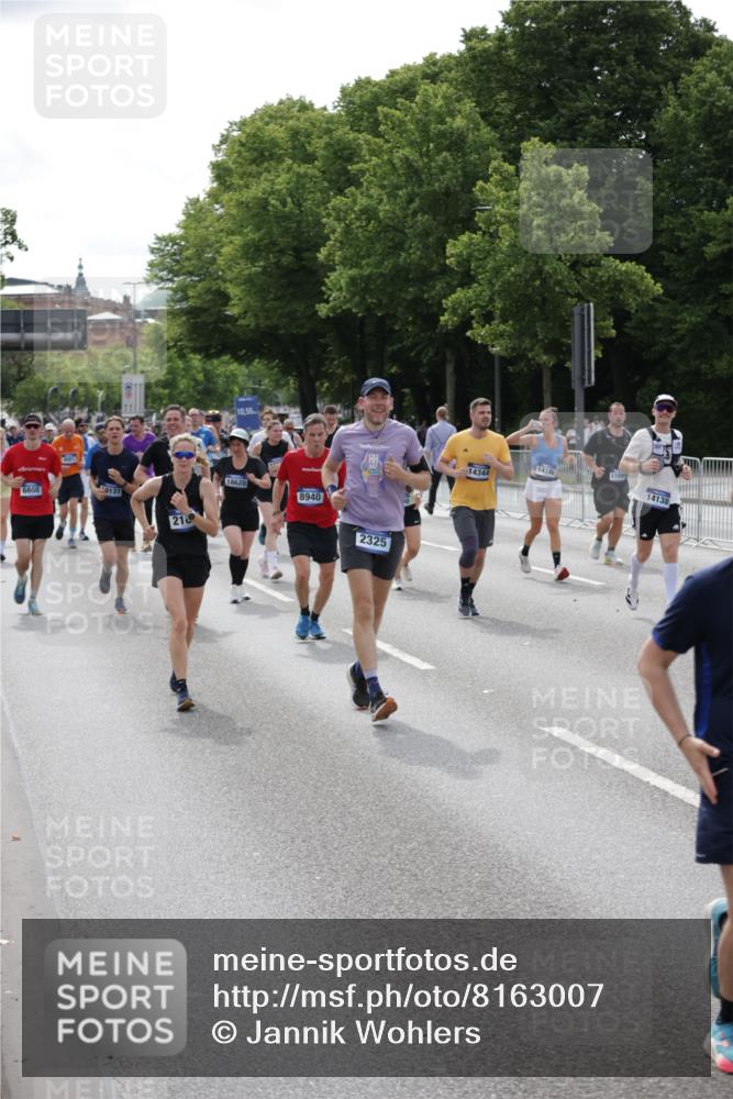 29.06.2025 - hella hamburg halbmarathon Jannik Wohlers http://msf.ph/oto/8163007 29.06.2025 10:20:18 Lombardsbrücke 1011, 1471, 2053, 2101, 2325, 2834, 2923, 2945, 3247, 3733, 3781, 4166, 4288, 4422, 4754, 4869, 5181, 5625, 6608, 8113, 8940, 9981, 10050, 10350, 11100, 11145, 11995, 12844, 14138, 14157, 14246, 14342, 14344, 14500, 14502, 14503, 14610, 14611, 14670, 15244, 15442, 15513, 16135, 16254, 16638, 16950, 17095, 17155, 17581, 17832, 17987, 18007, 18423, 18620, 18908, 19014, 19093, 19125, 19131, 19132 meine-sportfotos.de