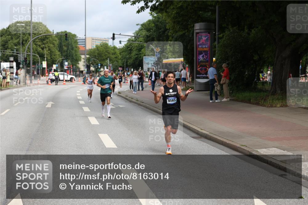 29.06.2025 - hella hamburg halbmarathon Yannick Fuchs http://msf.ph/oto/8163014 29.06.2025 10:21:38 20KM 7380, 9565, 13779, 14728, 17040, 17258, 18692, 19076 meine-sportfotos.de