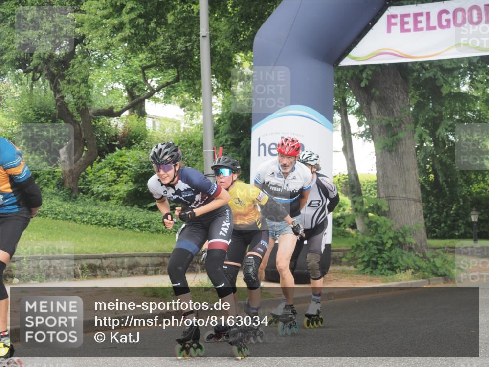 29.06.2025 - hella hamburg halbmarathon KatJ http://msf.ph/oto/8163034 29.06.2025 09:13:26 Zwischen KM18-KM19  meine-sportfotos.de