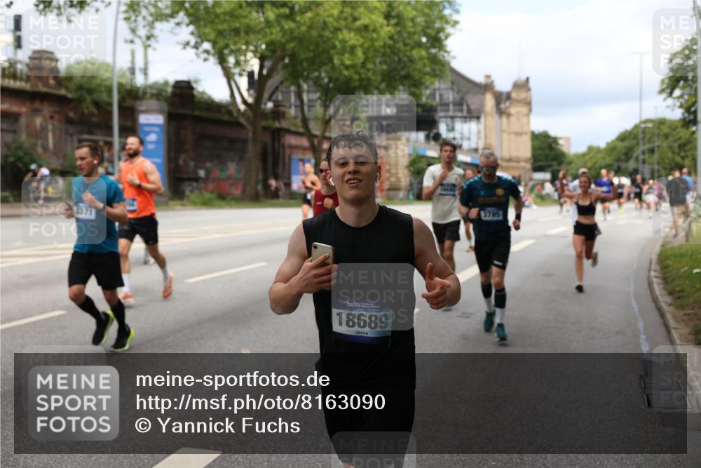 29.06.2025 - hella hamburg halbmarathon Yannick Fuchs http://msf.ph/oto/8163090 29.06.2025 10:39:40 20KM 1171, 2098, 2188, 2367, 2470, 3785, 3917, 4997, 5623, 5706, 6054, 6266, 6375, 6575, 6819, 6831, 7087, 7167, 7325, 7709, 7843, 8871, 9105, 9710, 9720, 10064, 10741, 11291, 11688, 11821, 12154, 12161, 12643, 12783, 13919, 15365, 15651, 15666, 15760, 16617, 16685, 16689, 16725, 16834, 17381, 17382, 17544, 17960, 18055, 18185, 18407, 18638, 18689, 18718, 18862, 19116 meine-sportfotos.de