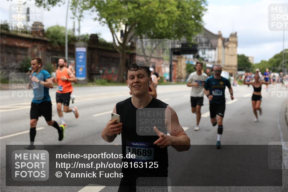 29.06.2025 - hella hamburg halbmarathon Yannick Fuchs http://msf.ph/oto/8163125 29.06.2025 10:39:40 20KM 1171, 2098, 2188, 2367, 2470, 3785, 3917, 4997, 5623, 5706, 6054, 6266, 6375, 6575, 6819, 6831, 7087, 7167, 7325, 7709, 7843, 8871, 9105, 9710, 9720, 10064, 10741, 11291, 11688, 11821, 12154, 12161, 12643, 12783, 13919, 15365, 15651, 15666, 15760, 16617, 16685, 16689, 16725, 16834, 17381, 17382, 17544, 17960, 18055, 18185, 18407, 18638, 18689, 18718, 18862, 19116 meine-sportfotos.de
