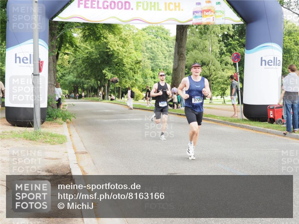 29.06.2025 - hella hamburg halbmarathon MichiJ http://msf.ph/oto/8163166 29.06.2025 10:12:42 Zwischen KM18-KM19 35, 52, 6559, 9475, 13751, 16548, 17886 meine-sportfotos.de