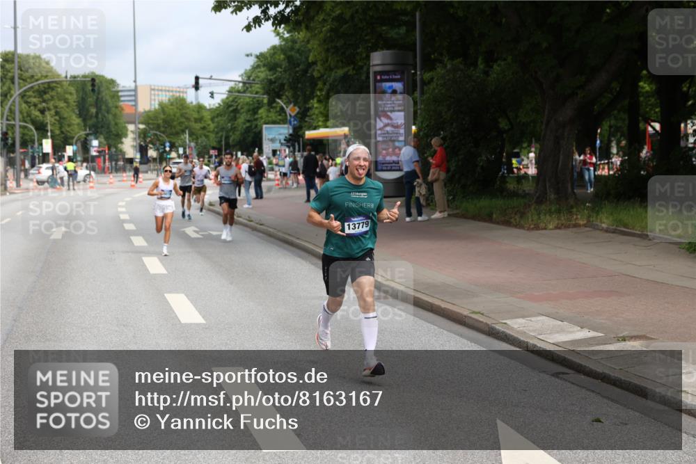 29.06.2025 - hella hamburg halbmarathon Yannick Fuchs http://msf.ph/oto/8163167 29.06.2025 10:21:40 20KM 7380, 9565, 12641, 13779, 13780, 14728, 17040, 17258, 18692, 19076 meine-sportfotos.de