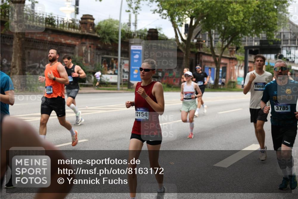 29.06.2025 - hella hamburg halbmarathon Yannick Fuchs http://msf.ph/oto/8163172 29.06.2025 10:39:41 20KM 1171, 2098, 2188, 2367, 2470, 3785, 4997, 5623, 5706, 6054, 6266, 6375, 6575, 6819, 6831, 7087, 7167, 7325, 7709, 7843, 8871, 9105, 9710, 9720, 10064, 10741, 11291, 11688, 11821, 12154, 12161, 12643, 12783, 13919, 15365, 15651, 15666, 15760, 16617, 16685, 16689, 16725, 16834, 17544, 17960, 18055, 18185, 18407, 18638, 18689, 18718, 18862, 19116 meine-sportfotos.de