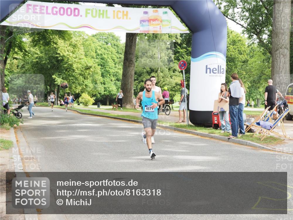 29.06.2025 - hella hamburg halbmarathon MichiJ http://msf.ph/oto/8163318 29.06.2025 10:13:04 Zwischen KM18-KM19 4128, 4571 meine-sportfotos.de