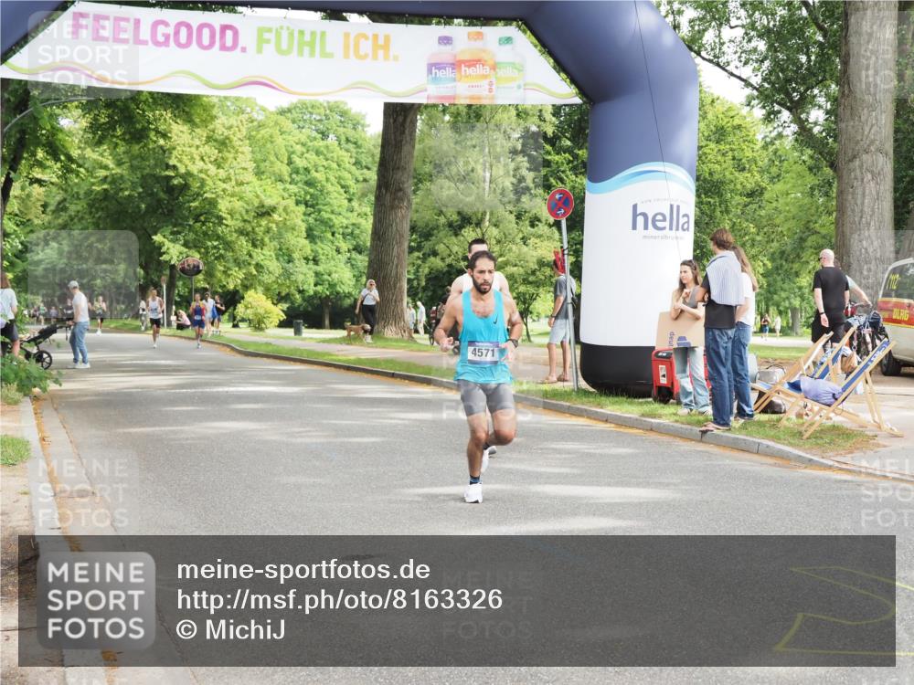 29.06.2025 - hella hamburg halbmarathon MichiJ http://msf.ph/oto/8163326 29.06.2025 10:13:04 Zwischen KM18-KM19 4128, 4571 meine-sportfotos.de