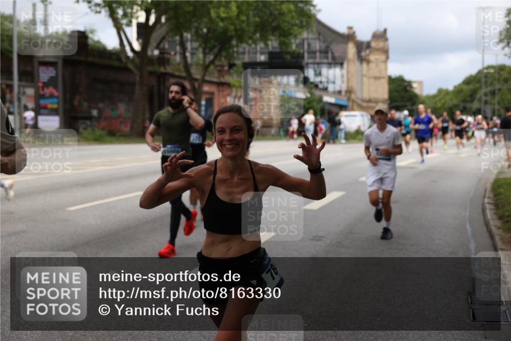 29.06.2025 - hella hamburg halbmarathon Yannick Fuchs http://msf.ph/oto/8163330 29.06.2025 10:39:42 20KM 2098, 2188, 2367, 2470, 3785, 4997, 5623, 5648, 5706, 6054, 6375, 6819, 6831, 7087, 7167, 7325, 7709, 7843, 8871, 9105, 9710, 9720, 10064, 10741, 11291, 11688, 11821, 12154, 12161, 12643, 12783, 13919, 14374, 15365, 15636, 15651, 15666, 15760, 16617, 16685, 16689, 16725, 16834, 17544, 17960, 18055, 18185, 18407, 18638, 18689, 18718, 18862, 19116 meine-sportfotos.de