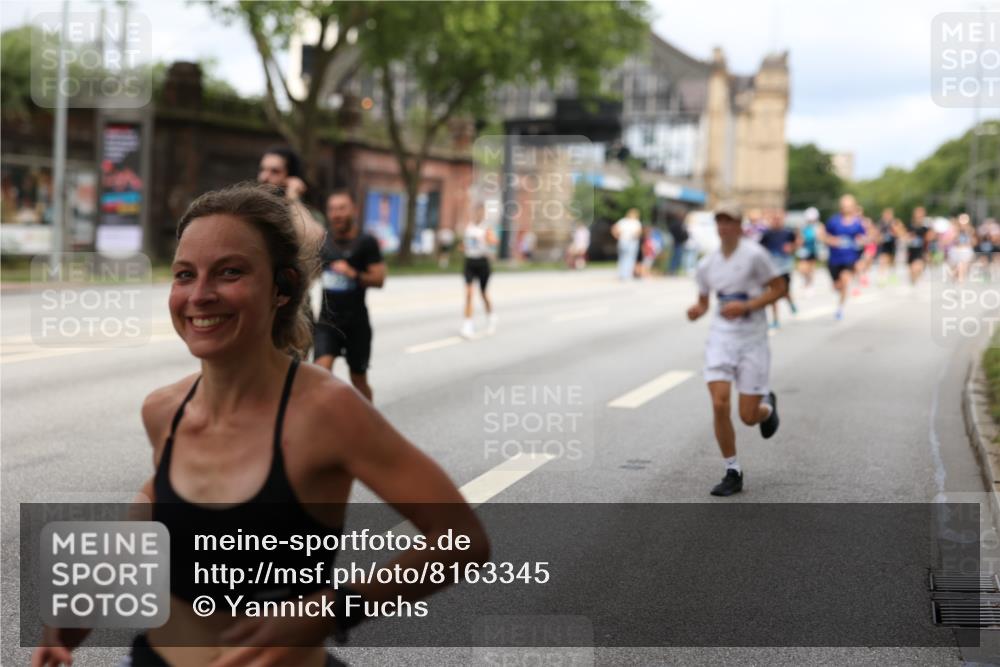 29.06.2025 - hella hamburg halbmarathon Yannick Fuchs http://msf.ph/oto/8163345 29.06.2025 10:39:43 20KM 2098, 2188, 2367, 2470, 3785, 4997, 5623, 5648, 5706, 6054, 6375, 6819, 6831, 7087, 7167, 7325, 7709, 7843, 8871, 9105, 9710, 9720, 10064, 10741, 11291, 11688, 11821, 12154, 12161, 12643, 12783, 13919, 14374, 15365, 15636, 15651, 15666, 15760, 16617, 16685, 16689, 16725, 16834, 17544, 17960, 18055, 18185, 18407, 18638, 18689, 18862, 19116 meine-sportfotos.de