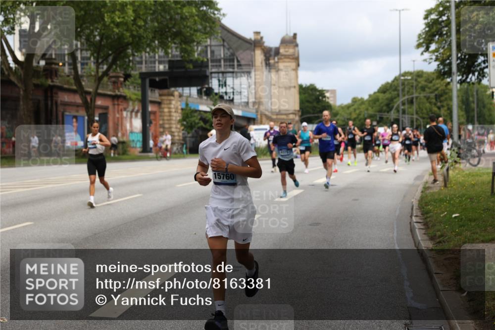 29.06.2025 - hella hamburg halbmarathon Yannick Fuchs http://msf.ph/oto/8163381 29.06.2025 10:39:43 20KM 2098, 2188, 2367, 2470, 3785, 4997, 5623, 5648, 5706, 6054, 6375, 6819, 6831, 7087, 7167, 7325, 7709, 7843, 8871, 9105, 9710, 9720, 10064, 10741, 11291, 11688, 11821, 12154, 12161, 12643, 12783, 13919, 14374, 15365, 15636, 15651, 15666, 15760, 16617, 16685, 16689, 16725, 16834, 17544, 17960, 18055, 18185, 18407, 18638, 18689, 18862, 19116 meine-sportfotos.de