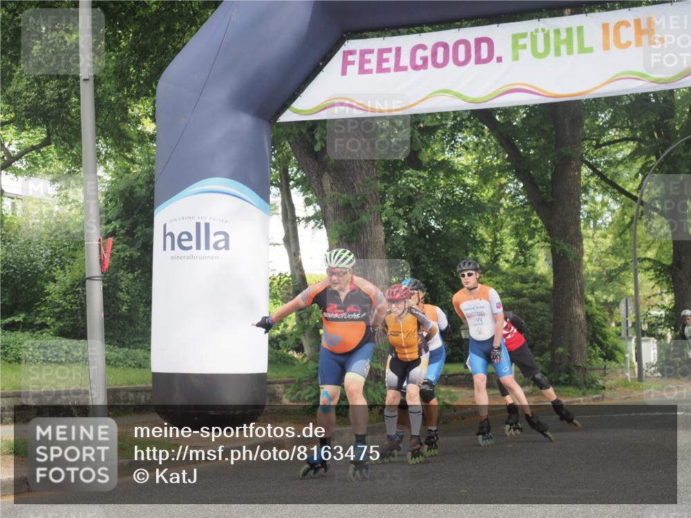 29.06.2025 - hella hamburg halbmarathon KatJ http://msf.ph/oto/8163475 29.06.2025 09:13:33 Zwischen KM18-KM19  meine-sportfotos.de