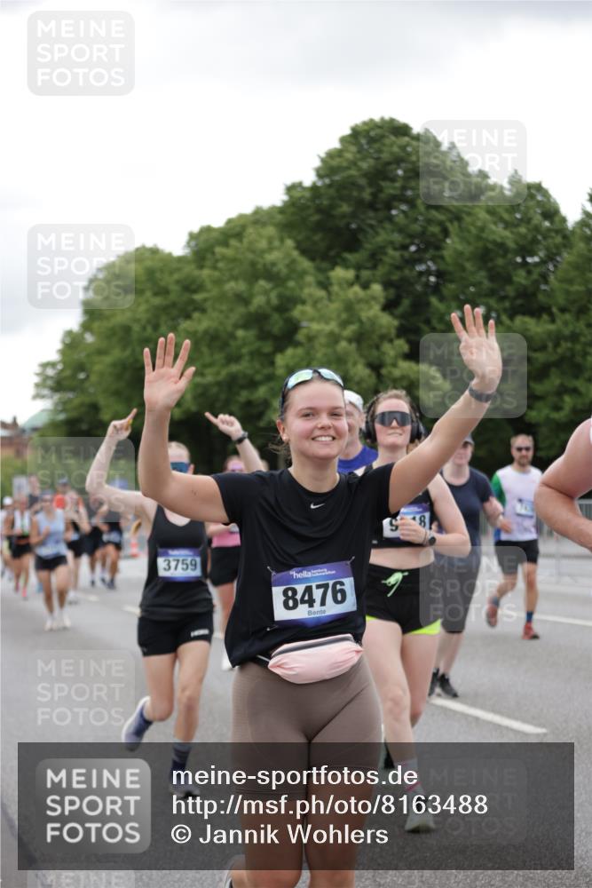 29.06.2025 - hella hamburg halbmarathon Jannik Wohlers http://msf.ph/oto/8163488 29.06.2025 11:03:57 Lombardsbrücke 1491, 1649, 2310, 2321, 2935, 3180, 3394, 3455, 3528, 3759, 3760, 4742, 4936, 5425, 5485, 5802, 7353, 7438, 8225, 8475, 8476, 8568, 9218, 9330, 9343, 9760, 9797, 10394, 11235, 11978, 11997, 12118, 12245, 12486, 12884, 13294, 14116, 14151, 14169, 14723, 14748, 14837, 14910, 14973, 15201, 15668, 16294, 16895, 17420, 17457, 18017, 18072, 18073, 18244, 18408, 19005, 19238 meine-sportfotos.de