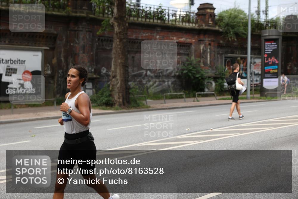 29.06.2025 - hella hamburg halbmarathon Yannick Fuchs http://msf.ph/oto/8163528 29.06.2025 10:39:46 20KM 2188, 2270, 2367, 2470, 4277, 4997, 5623, 5648, 5706, 6054, 6375, 6819, 6831, 7056, 7087, 7167, 7325, 7709, 8374, 9105, 9710, 9720, 10064, 10741, 11291, 11688, 11821, 12643, 12783, 13919, 14374, 14764, 15365, 15636, 15651, 15666, 15760, 16617, 16689, 16725, 17544, 17960, 18055, 18185, 18346, 18407, 18638, 18862, 19116 meine-sportfotos.de