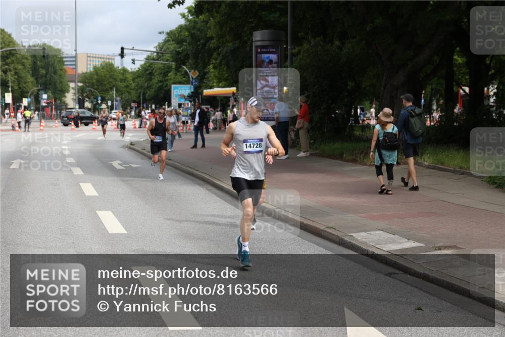 29.06.2025 - hella hamburg halbmarathon Yannick Fuchs http://msf.ph/oto/8163566 29.06.2025 10:21:46 20KM 7380, 9565, 12641, 12992, 13779, 13780, 14728, 17040, 18692, 19076 meine-sportfotos.de