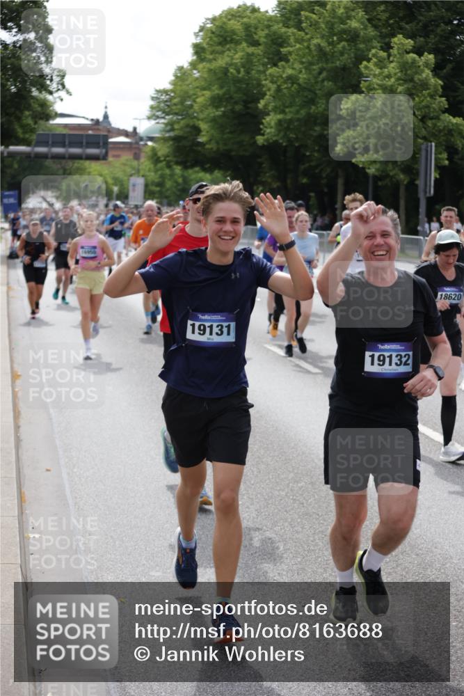 29.06.2025 - hella hamburg halbmarathon Jannik Wohlers http://msf.ph/oto/8163688 29.06.2025 10:20:22 Lombardsbrücke 2053, 2101, 2325, 2834, 2923, 2945, 3247, 3781, 4288, 4350, 4422, 4754, 4869, 5625, 6608, 8113, 8940, 9005, 9011, 9236, 9981, 10050, 10350, 11100, 11145, 11995, 12844, 14138, 14157, 14246, 14342, 14344, 14500, 14502, 14503, 14610, 14611, 14615, 14670, 15513, 16135, 16254, 16638, 16950, 17095, 17155, 17581, 17832, 17987, 18007, 18141, 18423, 18620, 18908, 19014, 19124, 19125, 19131, 19132 meine-sportfotos.de