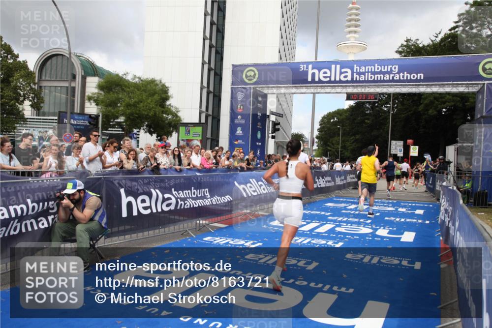 29.06.2025 - hella hamburg halbmarathon Michael Strokosch http://msf.ph/oto/8163721 29.06.2025 10:33:35 Ziel 4602, 8312, 8956, 15326, 16931, 18731, 18854 meine-sportfotos.de