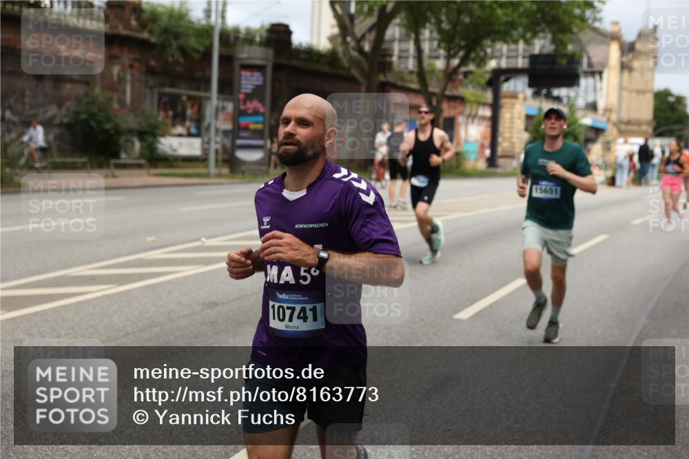 29.06.2025 - hella hamburg halbmarathon Yannick Fuchs http://msf.ph/oto/8163773 29.06.2025 10:39:50 20KM 2188, 2270, 2367, 2470, 2707, 3186, 4277, 5623, 5648, 5706, 6054, 6375, 6819, 6831, 7056, 7087, 7709, 8374, 9105, 9710, 9720, 10064, 10741, 11291, 11688, 11821, 12643, 12783, 13919, 14374, 14385, 14764, 15365, 15563, 15636, 15651, 16513, 16617, 16725, 17544, 17960, 18055, 18185, 18346, 18407, 18638, 18862, 18878, 19116 meine-sportfotos.de