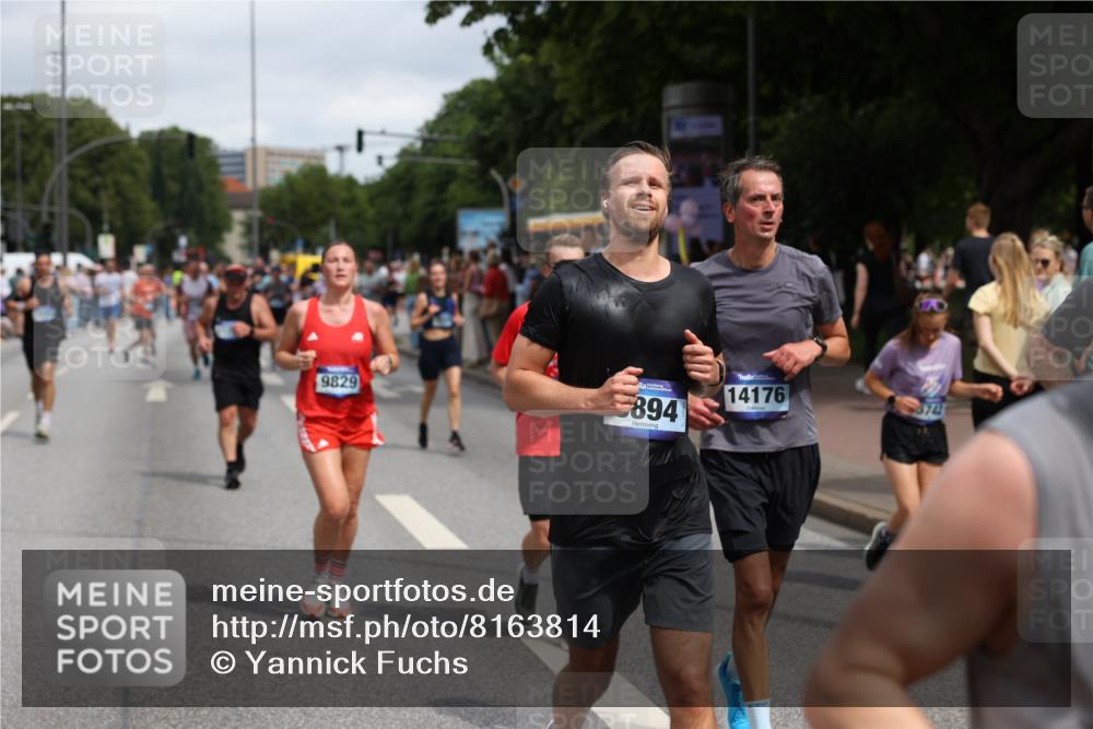 29.06.2025 - hella hamburg halbmarathon Yannick Fuchs http://msf.ph/oto/8163814 29.06.2025 10:59:46 20KM 1249, 1559, 1790, 2782, 3039, 3199, 4146, 4187, 4499, 4613, 5396, 5742, 7888, 7935, 8423, 8578, 8894, 8960, 9339, 9477, 9829, 10100, 10781, 11208, 11614, 11887, 12255, 12313, 12837, 13481, 13533, 13566, 14176, 14306, 15377, 16395, 17059, 17321, 17434, 18128, 18240, 18261, 18525, 18655, 18721, 18726, 18827, 19173 meine-sportfotos.de