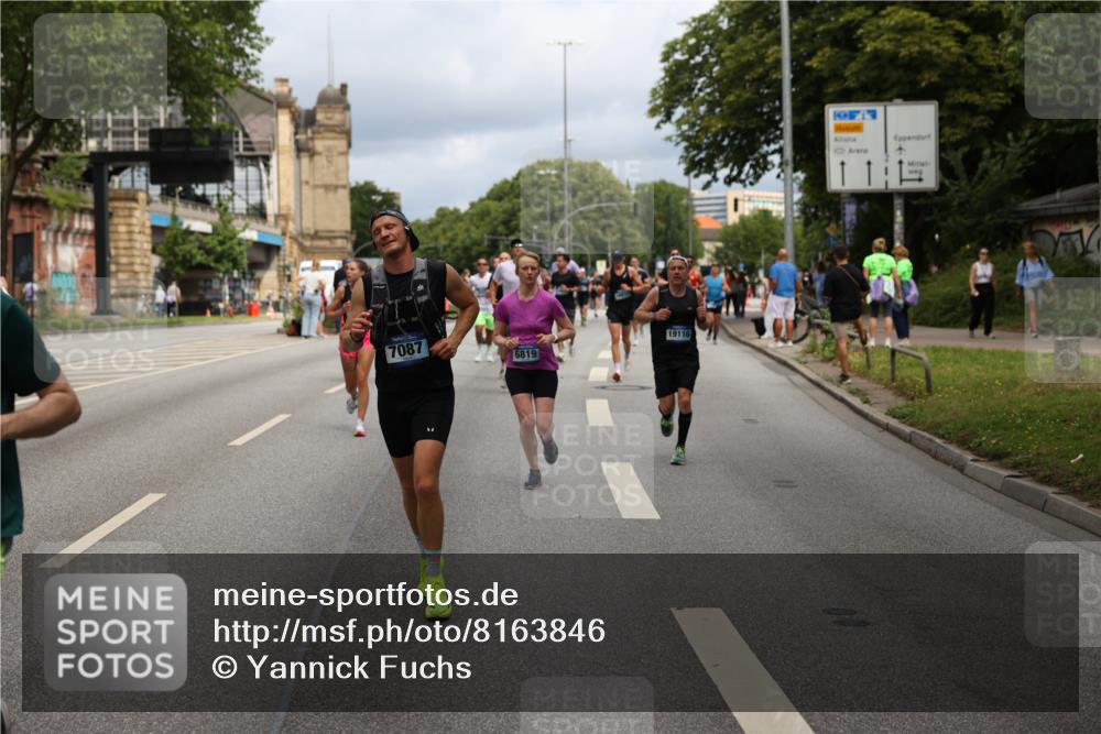 29.06.2025 - hella hamburg halbmarathon Yannick Fuchs http://msf.ph/oto/8163846 29.06.2025 10:39:51 20KM 2188, 2270, 2367, 2470, 2707, 3186, 4277, 5623, 5648, 5706, 6054, 6819, 6831, 7056, 7087, 7385, 7709, 8374, 9105, 9710, 9720, 10741, 11291, 11688, 11821, 12643, 12783, 13919, 14374, 14385, 14764, 15365, 15563, 15636, 15651, 16513, 16617, 16725, 17544, 17960, 18055, 18185, 18346, 18407, 18637, 18638, 18862, 18878, 19116 meine-sportfotos.de