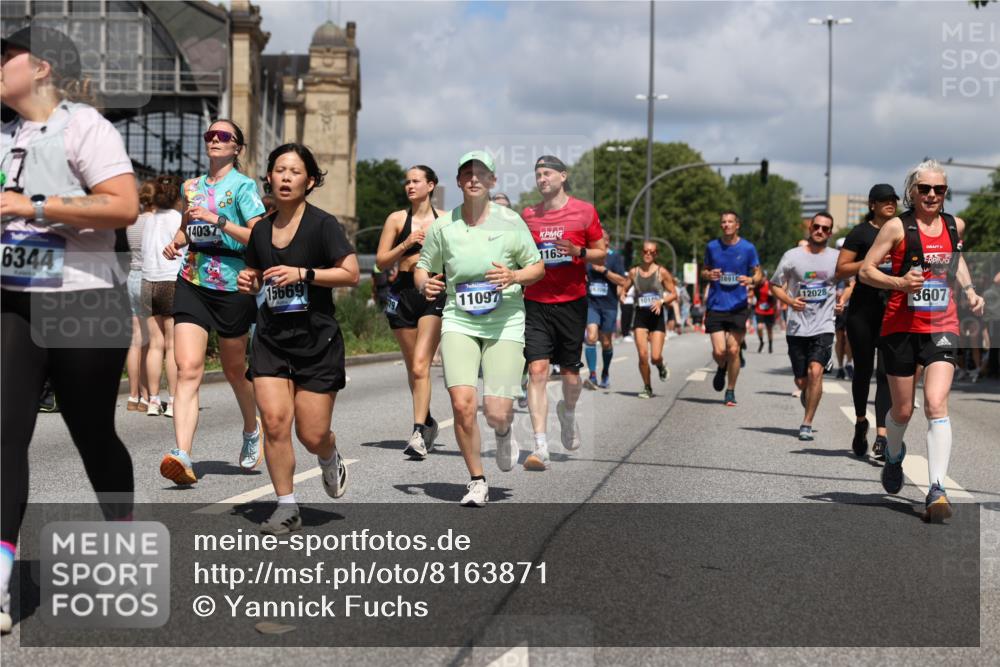 29.06.2025 - hella hamburg halbmarathon Yannick Fuchs http://msf.ph/oto/8163871 29.06.2025 11:37:33 20KM 1337, 1661, 1685, 1721, 2299, 2572, 3524, 3607, 3810, 3884, 4612, 4756, 4921, 5139, 5229, 5249, 6112, 6189, 6250, 6344, 6751, 8560, 8745, 8984, 8993, 9331, 9333, 9455, 9644, 10145, 10626, 10627, 11097, 11479, 11621, 11637, 11816, 11817, 12028, 12150, 12298, 12382, 12625, 12687, 12688, 13018, 13195, 13577, 13848, 13862, 13952, 14037, 14406, 14516, 14517, 15669, 16260, 16306, 16390, 16559, 16782, 17267, 17368, 17666, 17879, 18160, 18332, 18544, 18918 meine-sportfotos.de