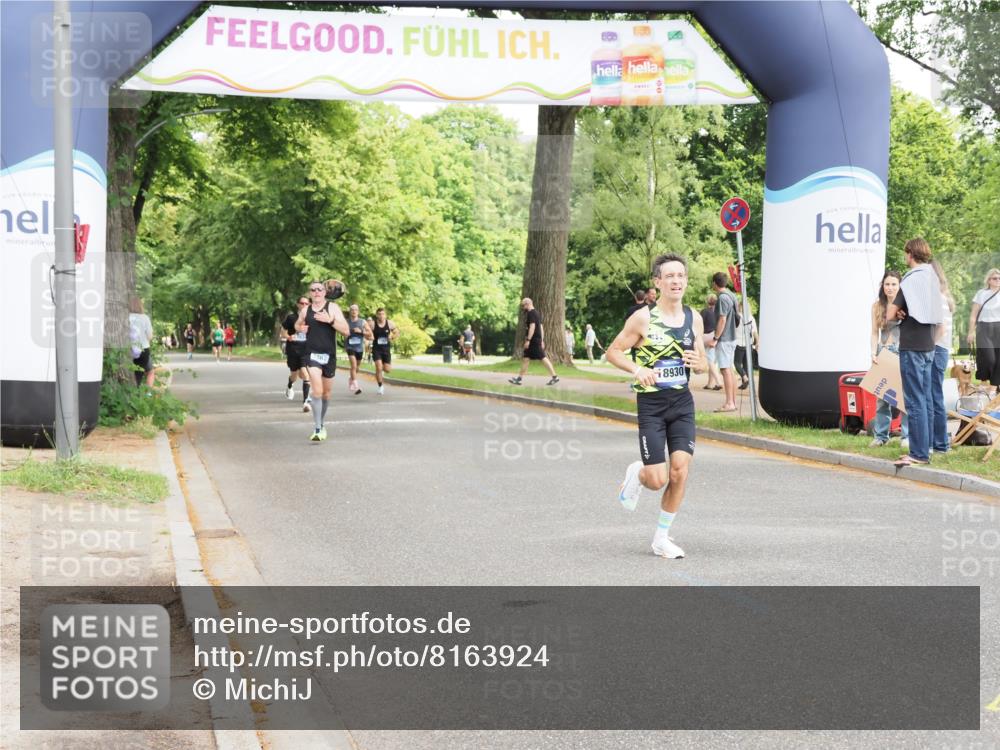29.06.2025 - hella hamburg halbmarathon MichiJ http://msf.ph/oto/8163924 29.06.2025 10:13:17 Zwischen KM18-KM19 9151, 18897 meine-sportfotos.de