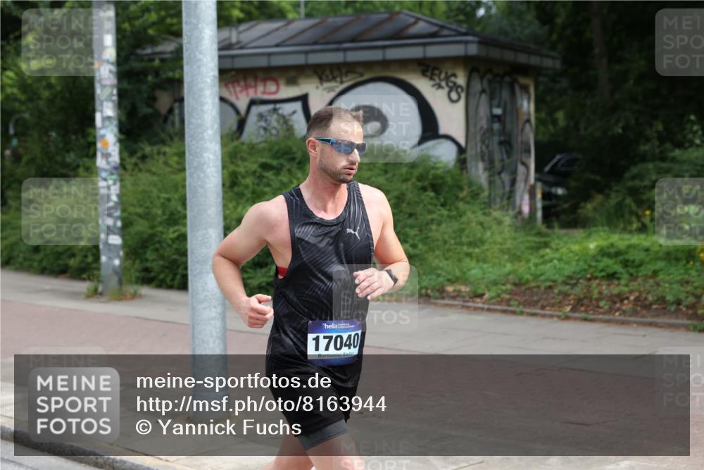 29.06.2025 - hella hamburg halbmarathon Yannick Fuchs http://msf.ph/oto/8163944 29.06.2025 10:21:51 20KM 1065, 7380, 12641, 12992, 13780, 14728, 15023, 15671, 17040, 18692, 19076 meine-sportfotos.de