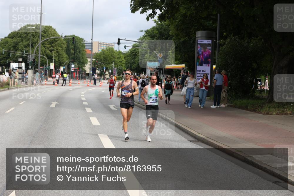 29.06.2025 - hella hamburg halbmarathon Yannick Fuchs http://msf.ph/oto/8163955 29.06.2025 10:21:57 20KM 1065, 1577, 9079, 10848, 12641, 12992, 13780, 15023, 15671, 17040 meine-sportfotos.de