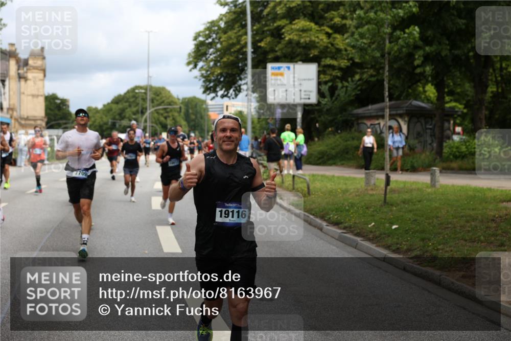 29.06.2025 - hella hamburg halbmarathon Yannick Fuchs http://msf.ph/oto/8163967 29.06.2025 10:39:54 20KM 2188, 2270, 2367, 2470, 2590, 2707, 3056, 3186, 4277, 4854, 5623, 5648, 5706, 6054, 6071, 6819, 6831, 7056, 7087, 7385, 7709, 8374, 9105, 9585, 9710, 11291, 11495, 11821, 12643, 12783, 13919, 14374, 14385, 14764, 15365, 15563, 15636, 15651, 16513, 16617, 16725, 17499, 17544, 17674, 17960, 18081, 18185, 18346, 18407, 18637, 18638, 18862, 18878, 19116 meine-sportfotos.de